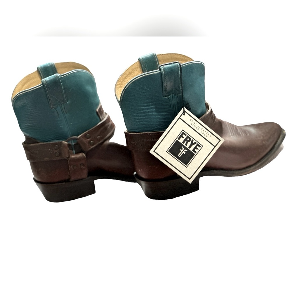 Frye Billy Harness Boots sz 9.5 Turquoise Leather Western - hard to find